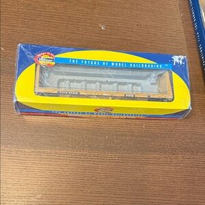 Athern HO Scale 92724 Model Trailer Train (TTPX) 60 Bulkhead Flatcar #81269